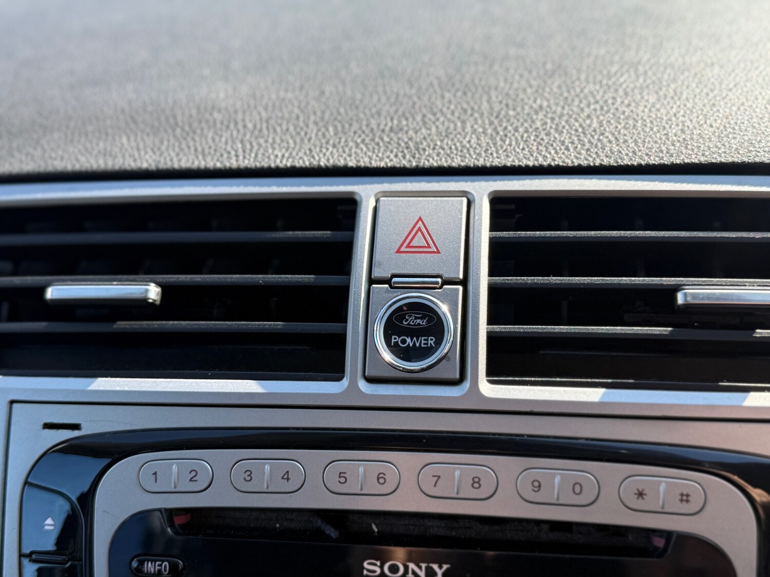 Used Ford Kuga 2010 for sale - 77973799: Photo 20