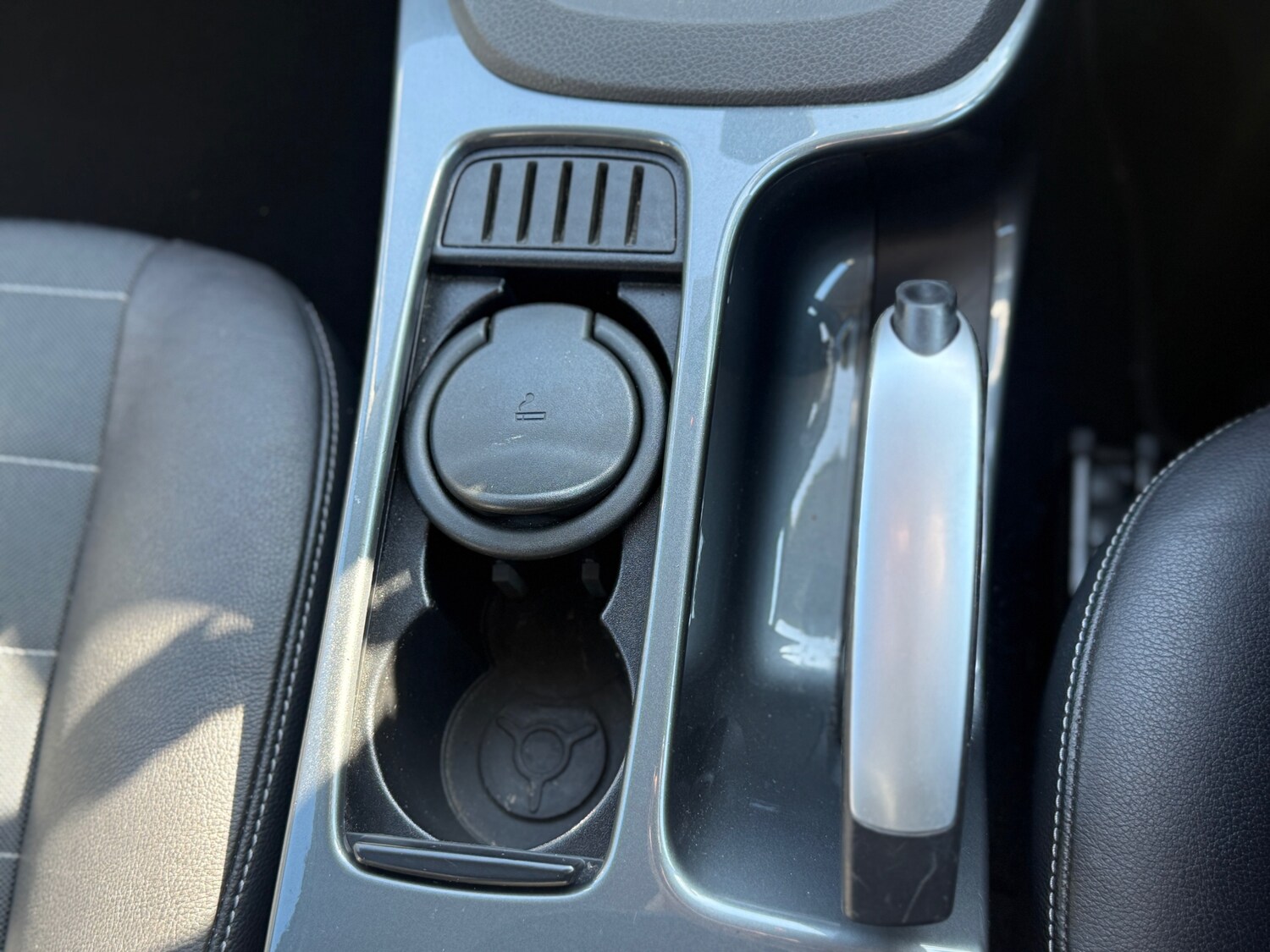 Used Ford Kuga 2010 for sale - 77973799: Photo 23