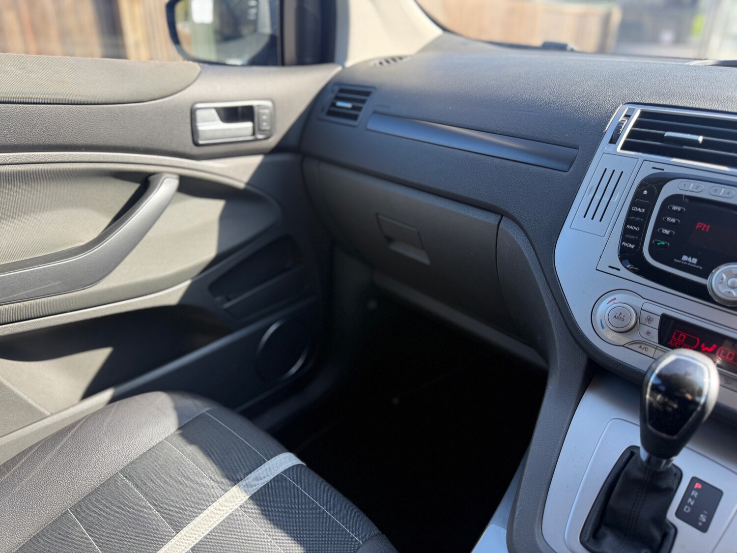 Used Ford Kuga 2010 for sale - 77973799: Photo 25