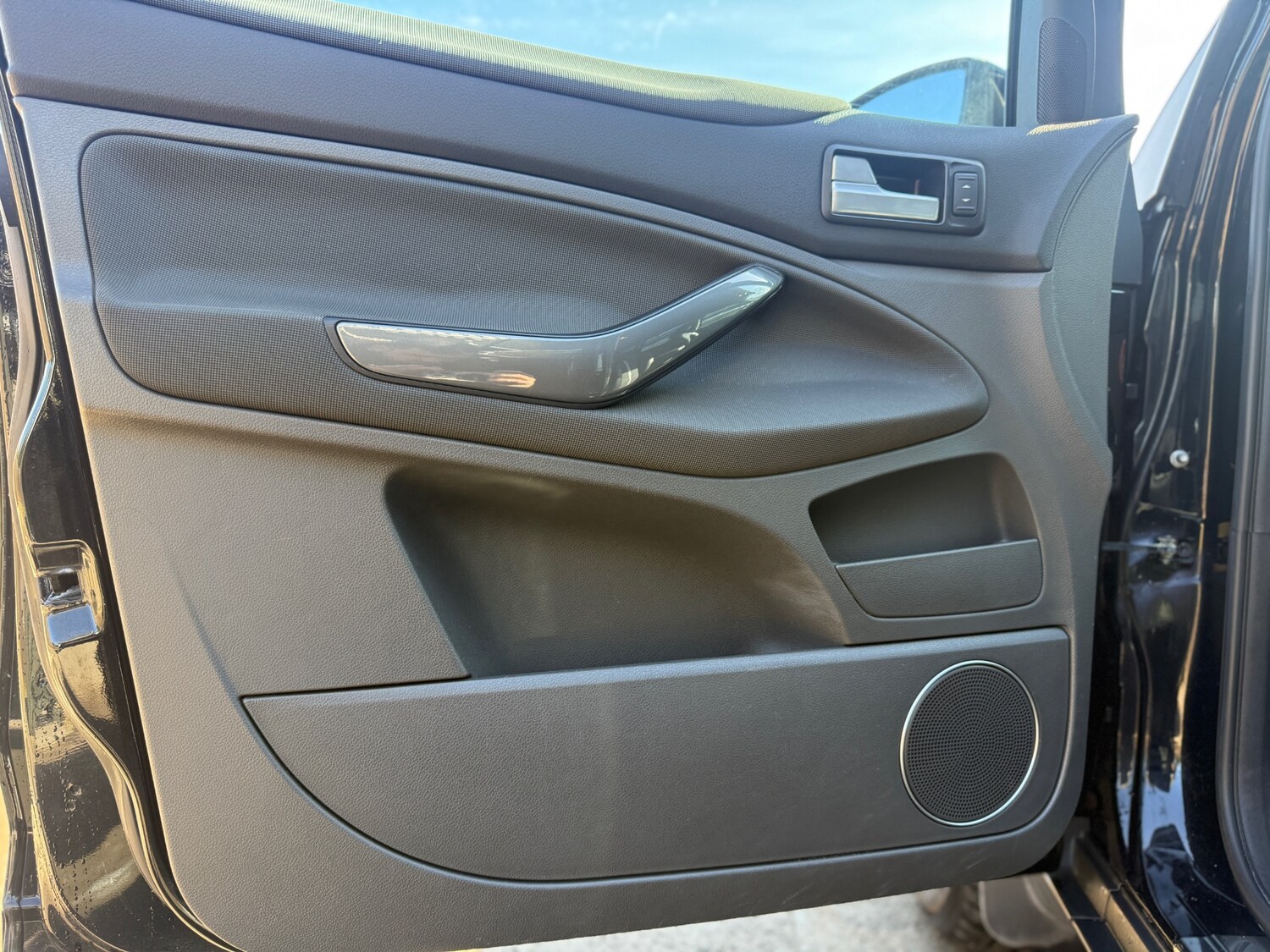 Used Ford Kuga 2010 for sale - 77973799: Photo 33