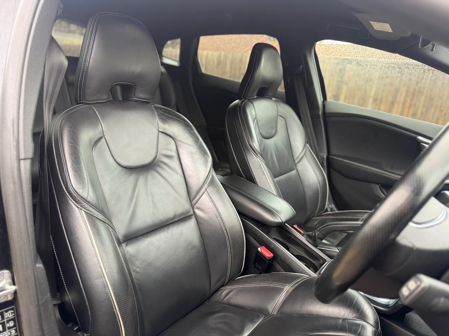 Used Volvo V40 2014 for sale - 77691090: Photo 14