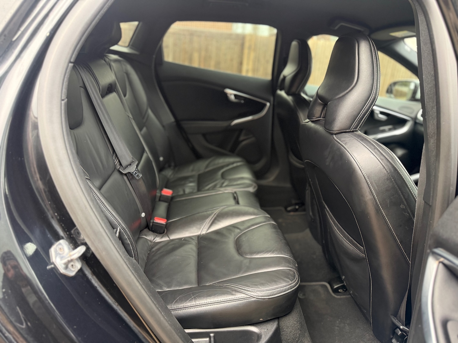 Used Volvo V40 2014 for sale - 77691090: Photo 27