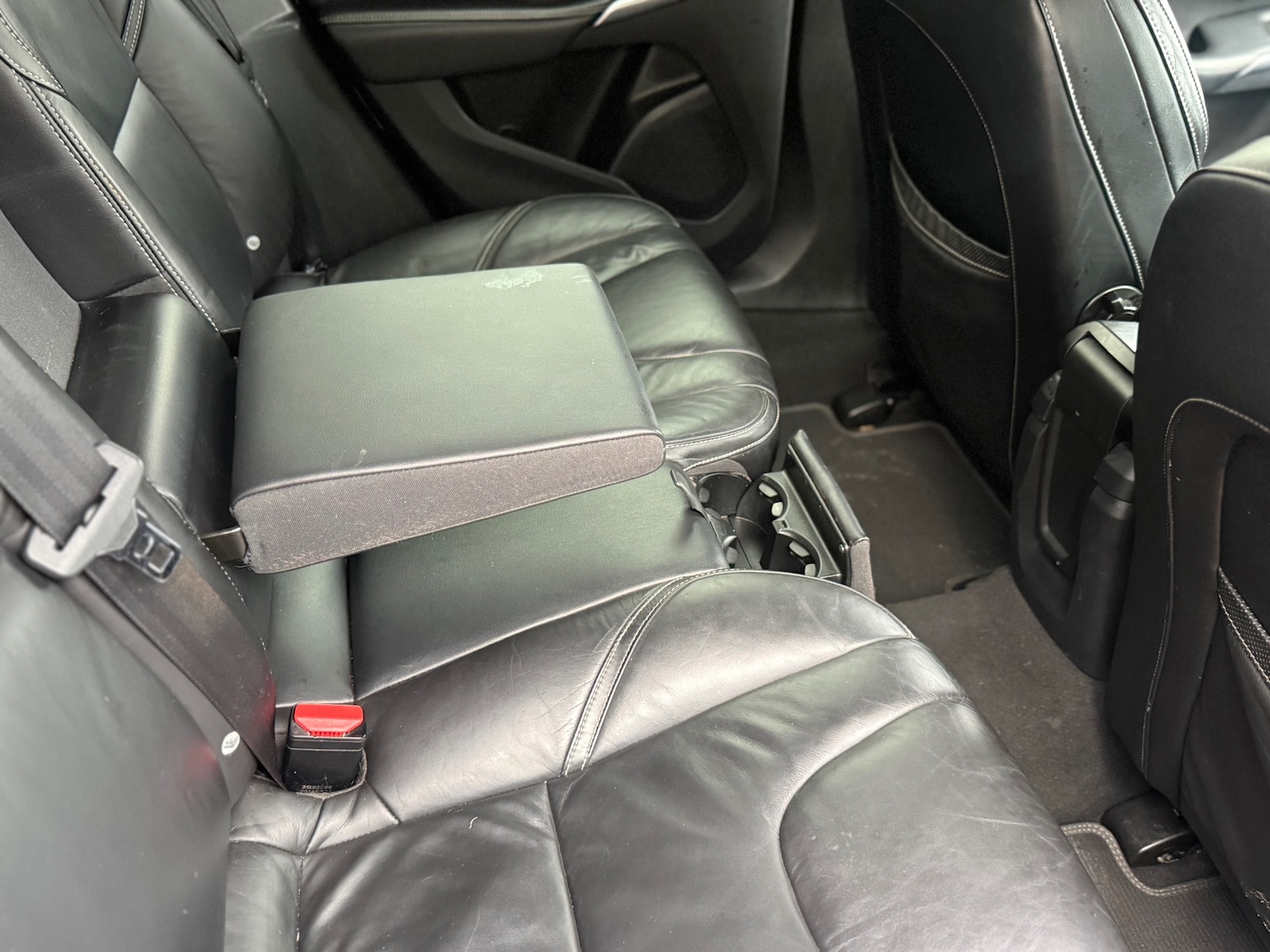 Used Volvo V40 2014 for sale - 77691090: Photo 30