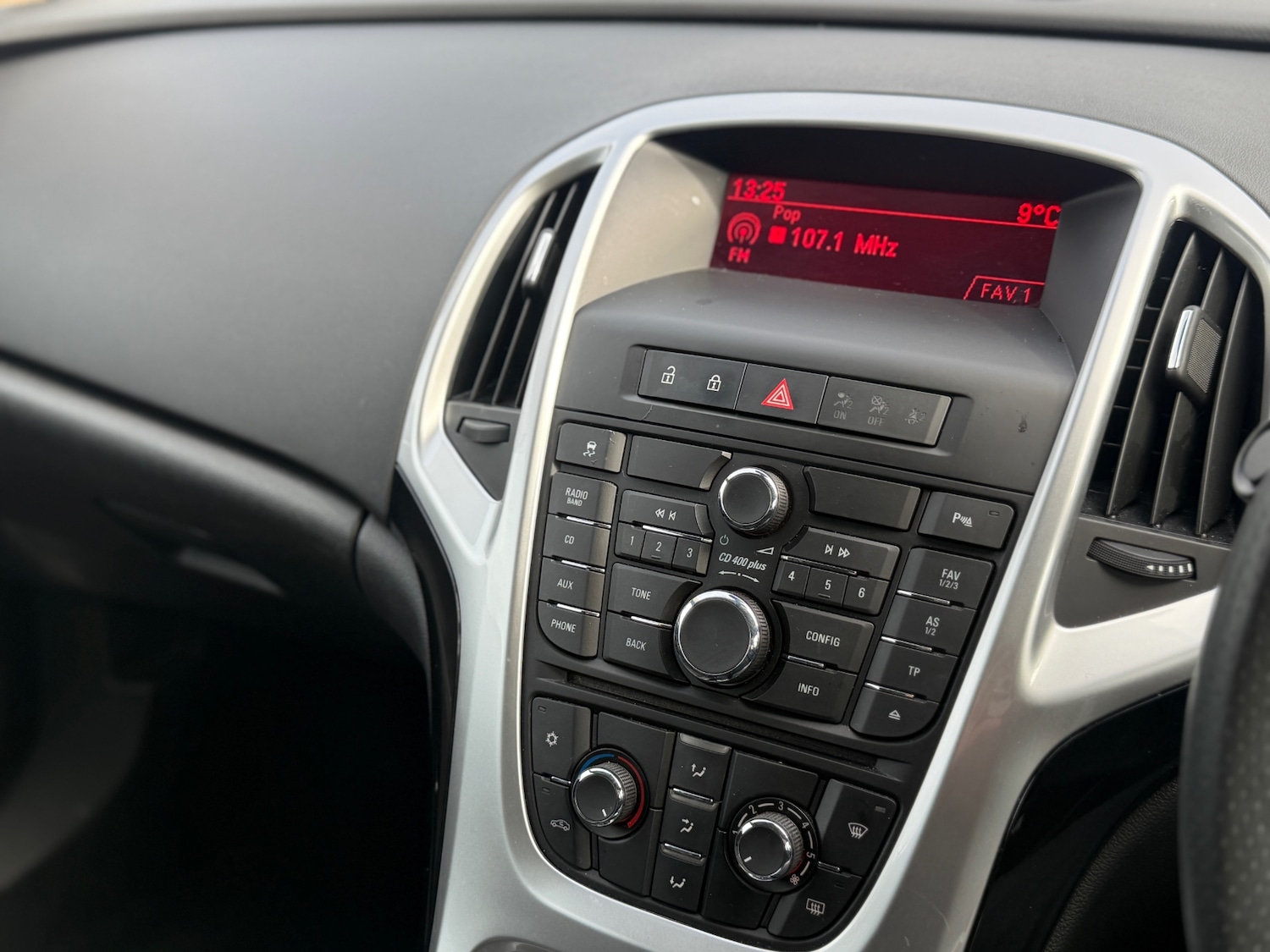 Used Vauxhall Astra GTC 2015 for sale - 77873356: Photo 29