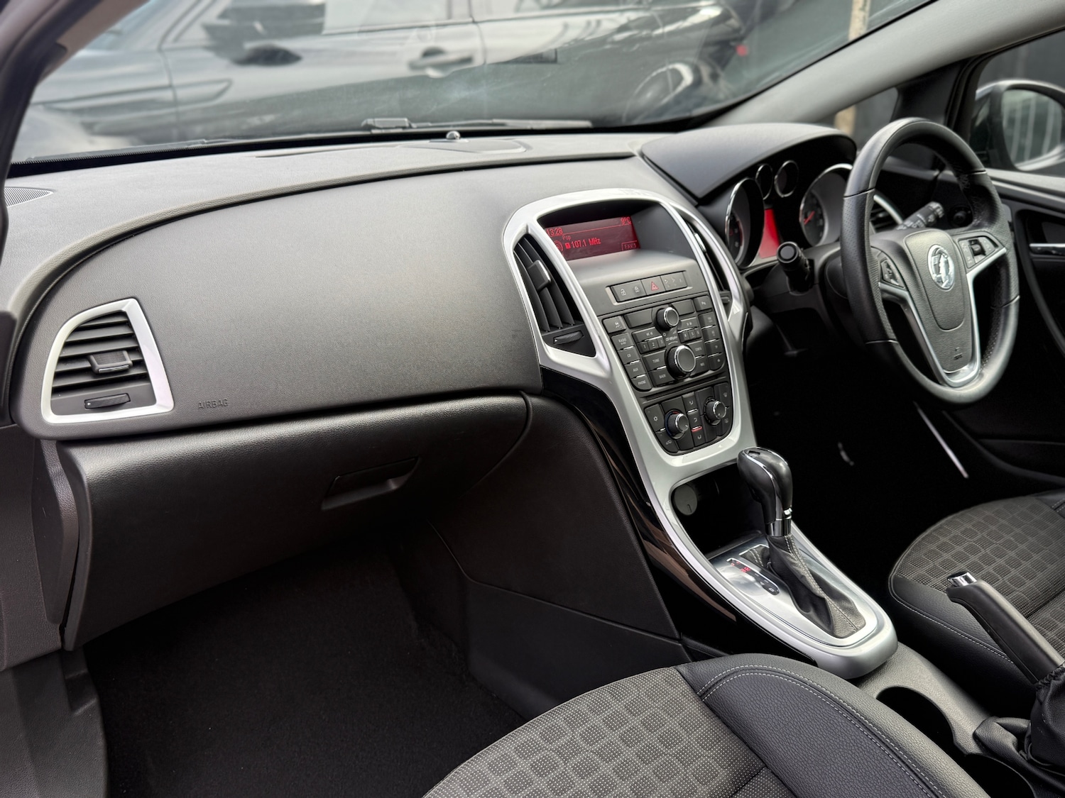 Used Vauxhall Astra GTC 2015 for sale - 77873356: Photo 43