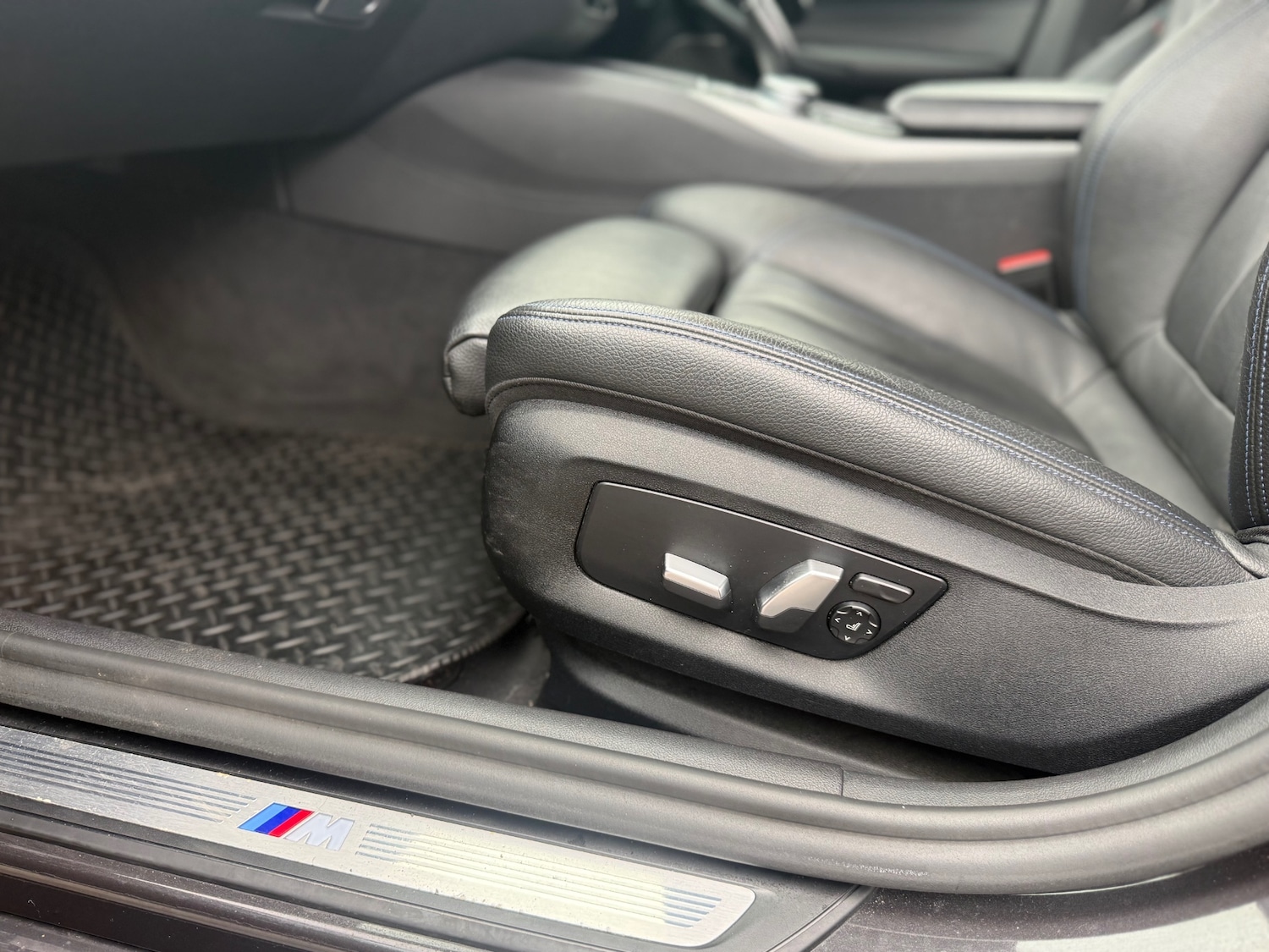 Used BMW 5 Series 2019 for sale - 77298671: Photo 30