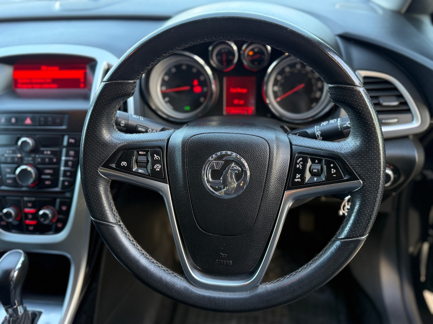 Used Vauxhall Astra 2014 for sale - 77720904: Photo 13