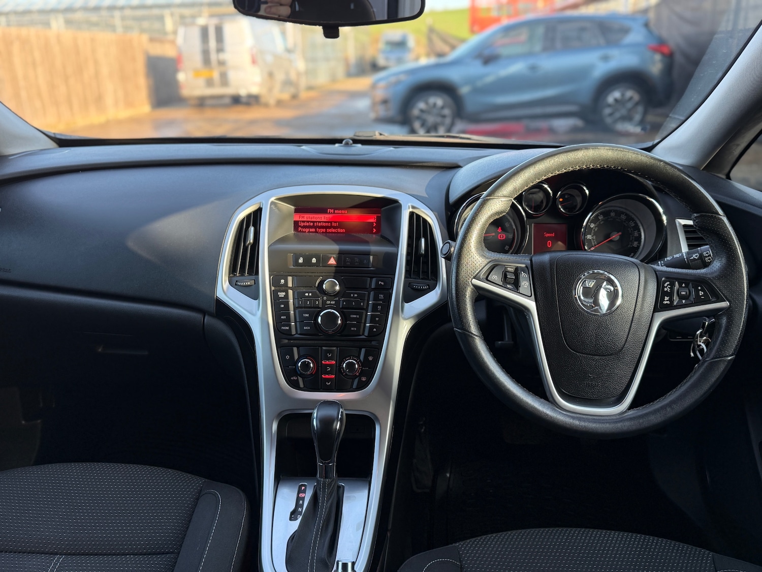 Used Vauxhall Astra 2014 for sale - 77720904: Photo 41