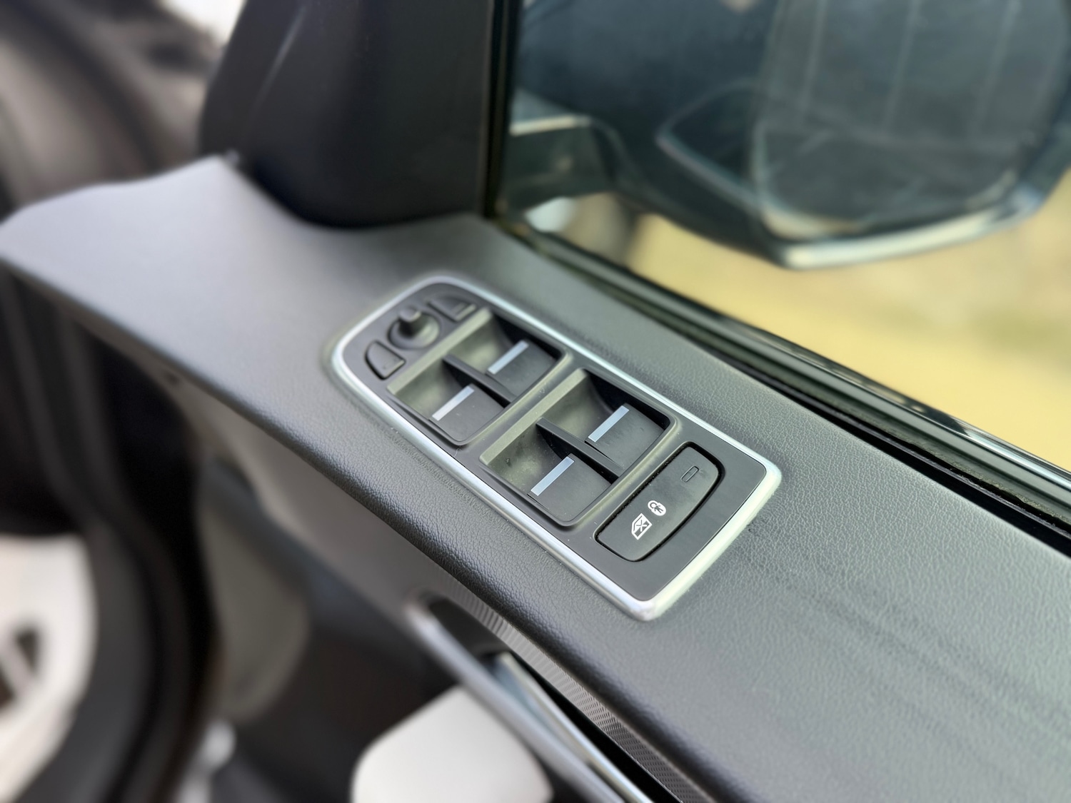 Used Jaguar F-Pace 2016 for sale - 76940437: Photo 14