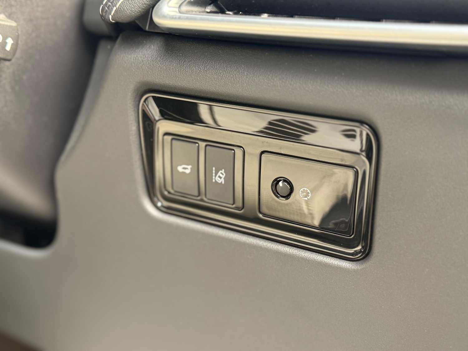 Used Jaguar F-Pace 2016 for sale - 76940437: Photo 15