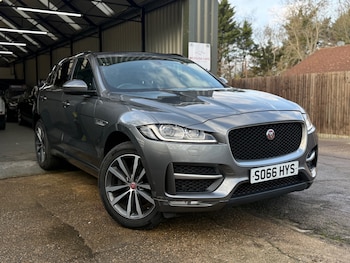 Used Jaguar F-Pace 2016 for sale - 76940437: Photo