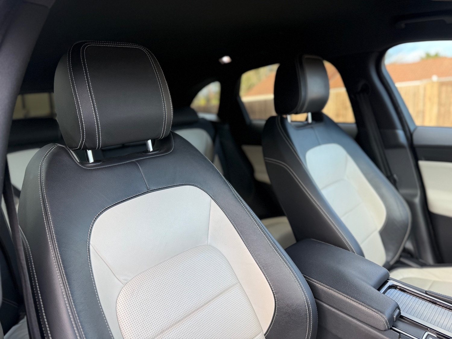 Used Jaguar F-Pace 2016 for sale - 76940437: Photo 34