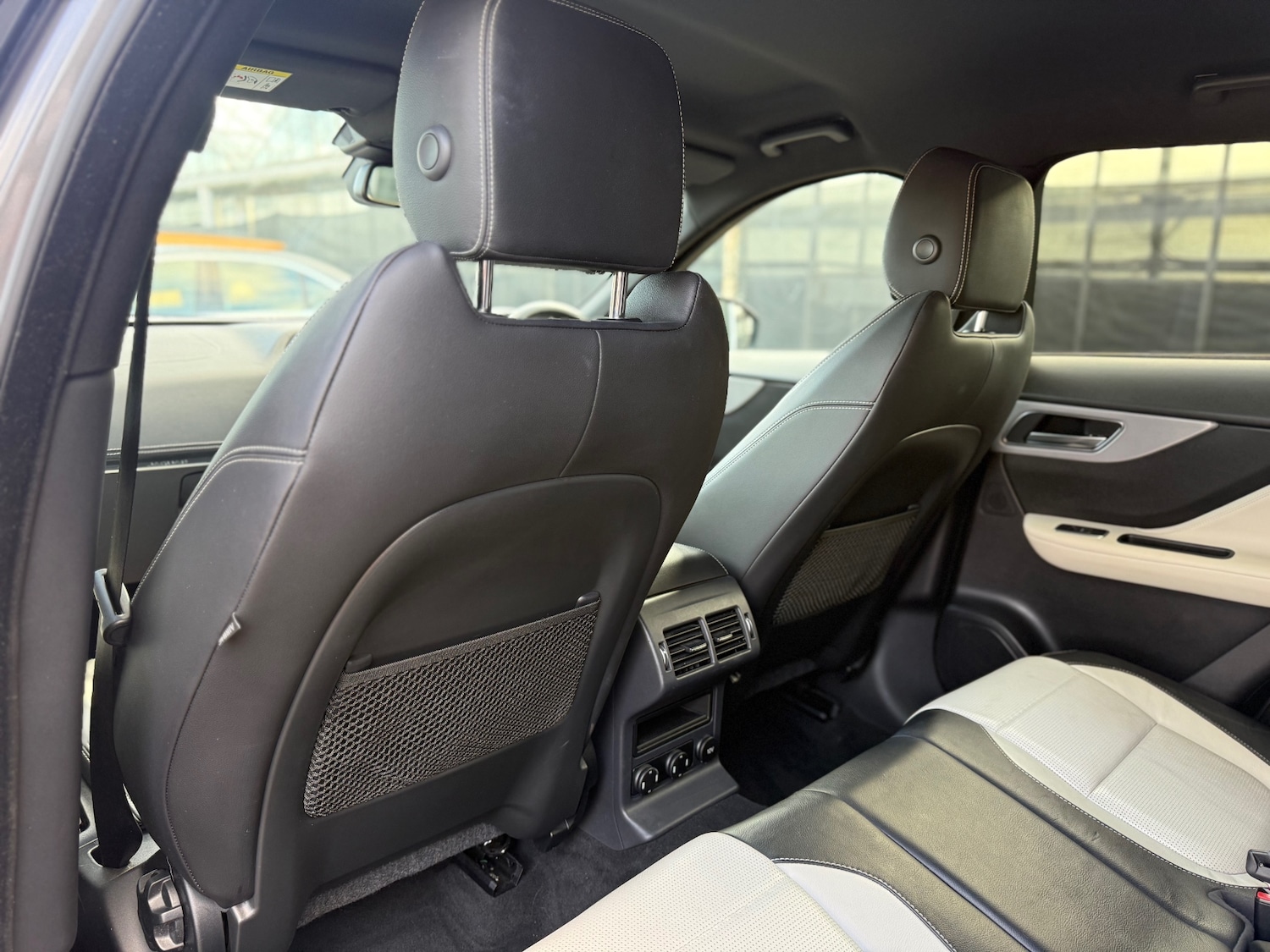 Used Jaguar F-Pace 2016 for sale - 76940437: Photo 42