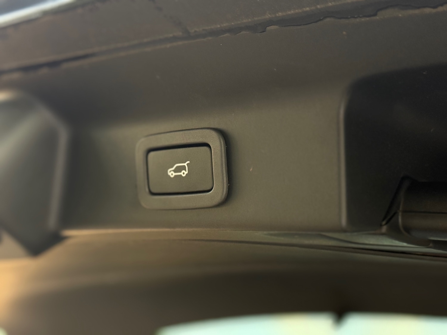 Used Jaguar F-Pace 2016 for sale - 76940437: Photo 54