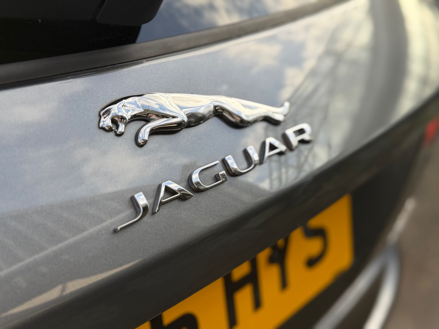 Used Jaguar F-Pace 2016 for sale - 76940437: Photo 7