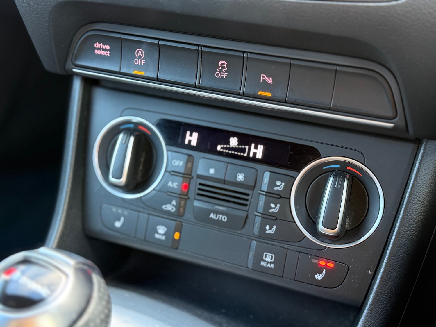 Used Audi Q3 2018 for sale - 77804308: Photo 19