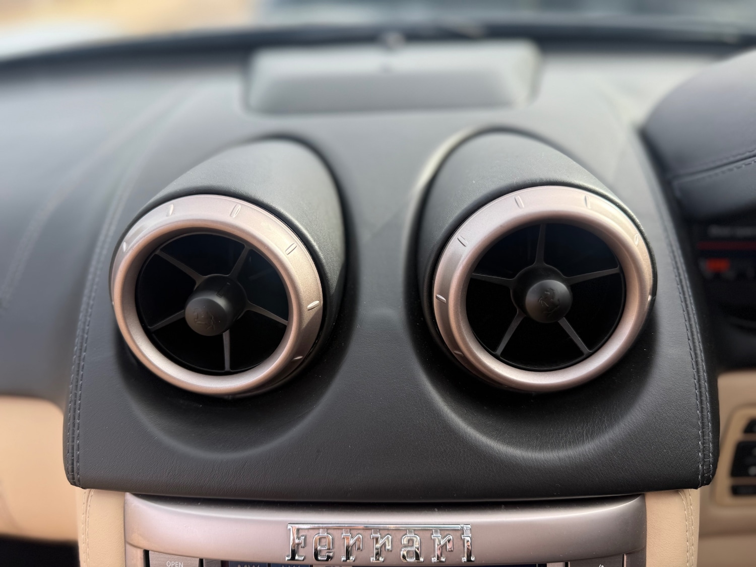 Used Ferrari California 2010 for sale - 77579763: Photo 24