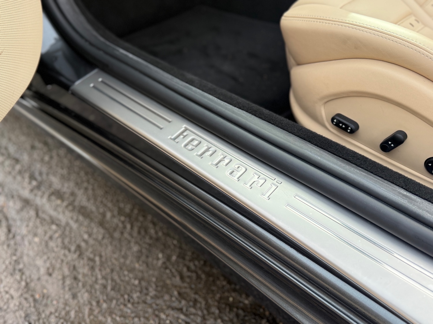 Used Ferrari California 2010 for sale - 77579763: Photo 35