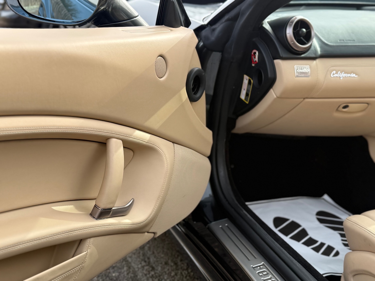 Used Ferrari California 2010 for sale - 77579763: Photo 39