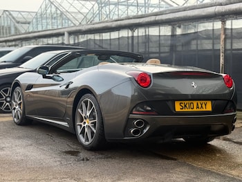 Used Ferrari California 2010 for sale - 77579763: Photo