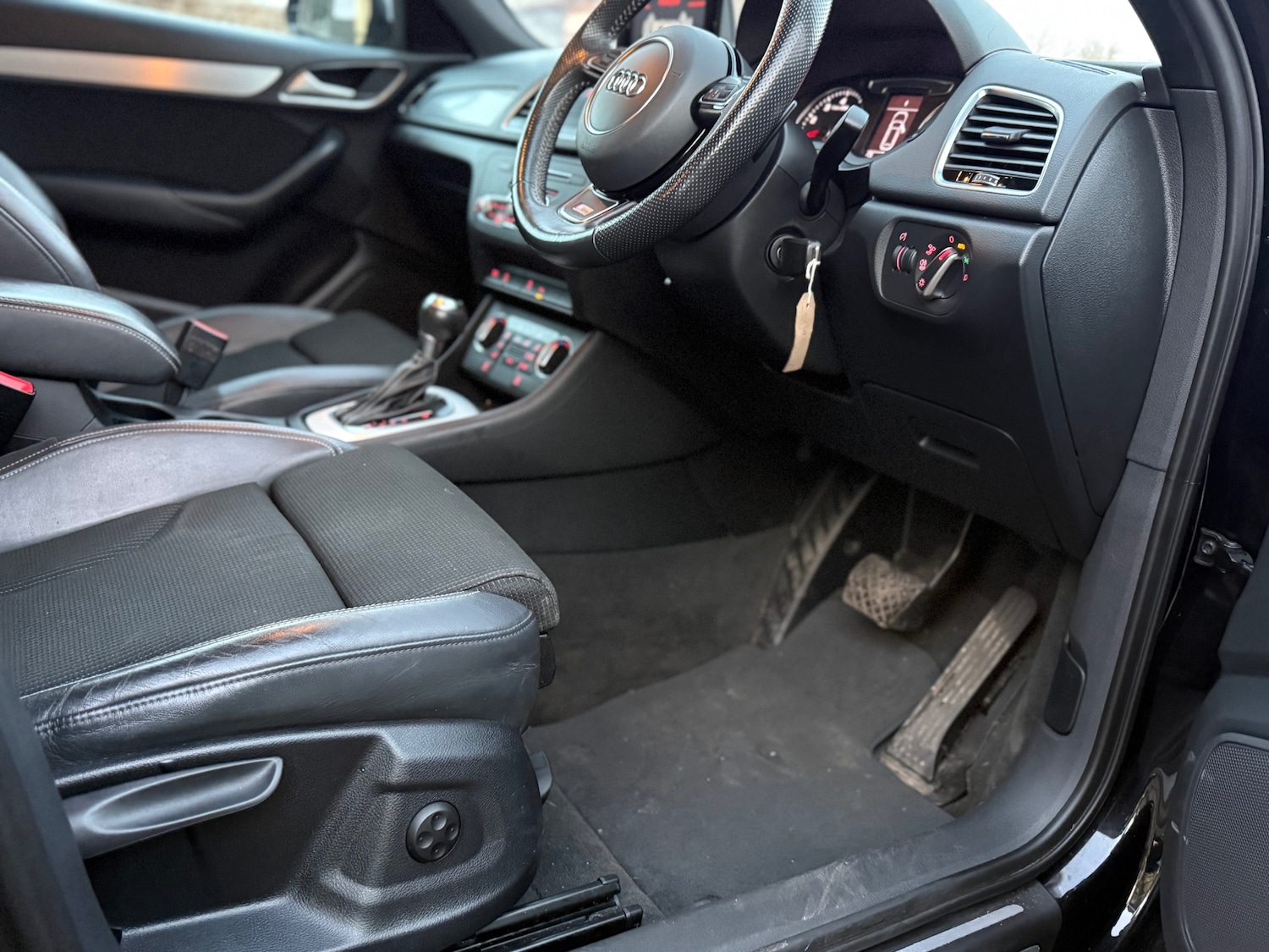 Used Audi Q3 2018 for sale - 76709693: Photo 10