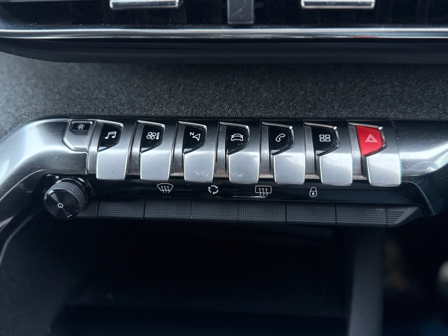 Used Peugeot 3008 2017 for sale - 77968172: Photo 29