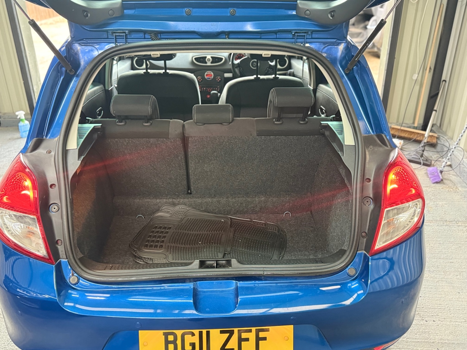 Vehicle 22