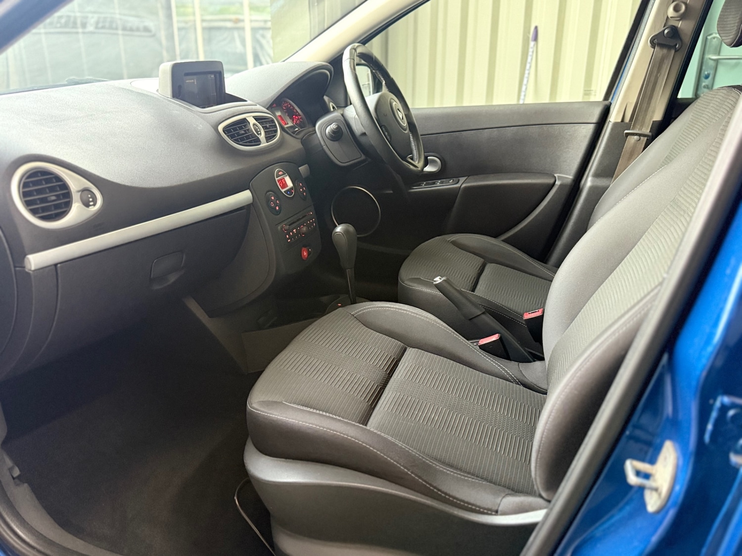 Vehicle 29