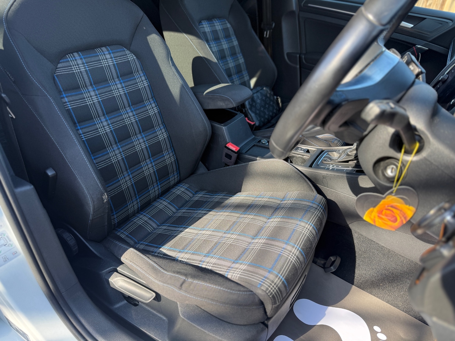 Used Volkswagen Golf 2017 for sale - 77953875: Photo 10