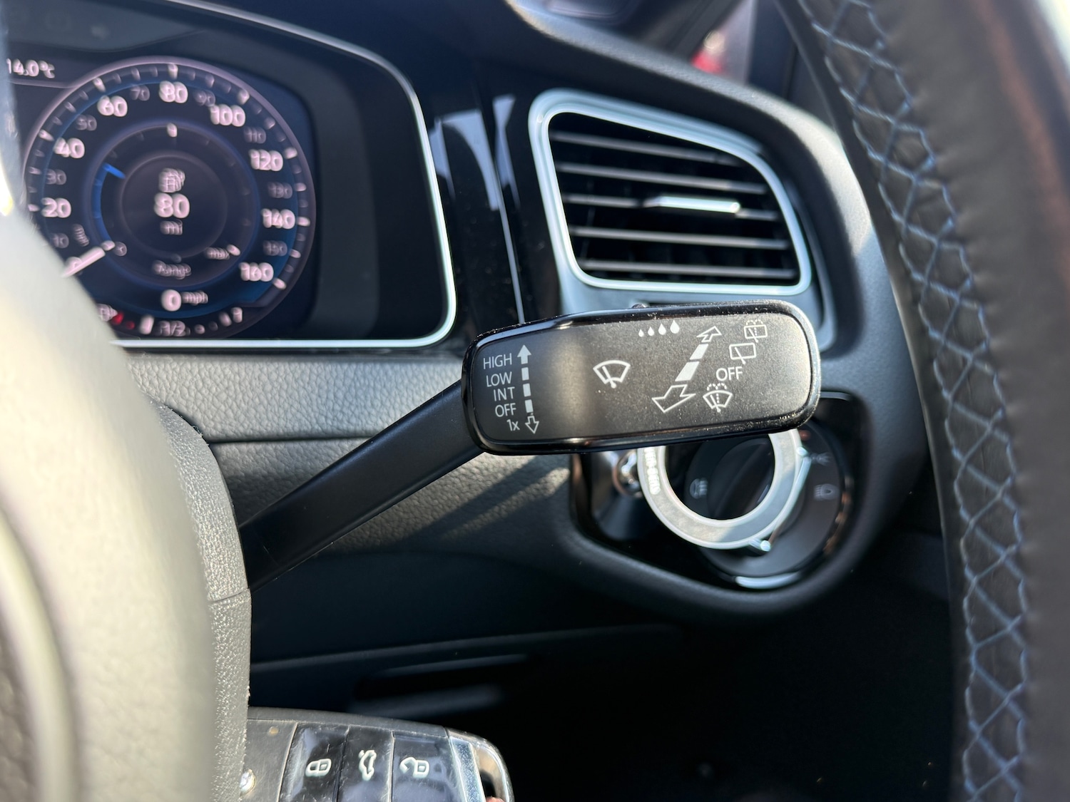 Used Volkswagen Golf 2017 for sale - 77953875: Photo 17