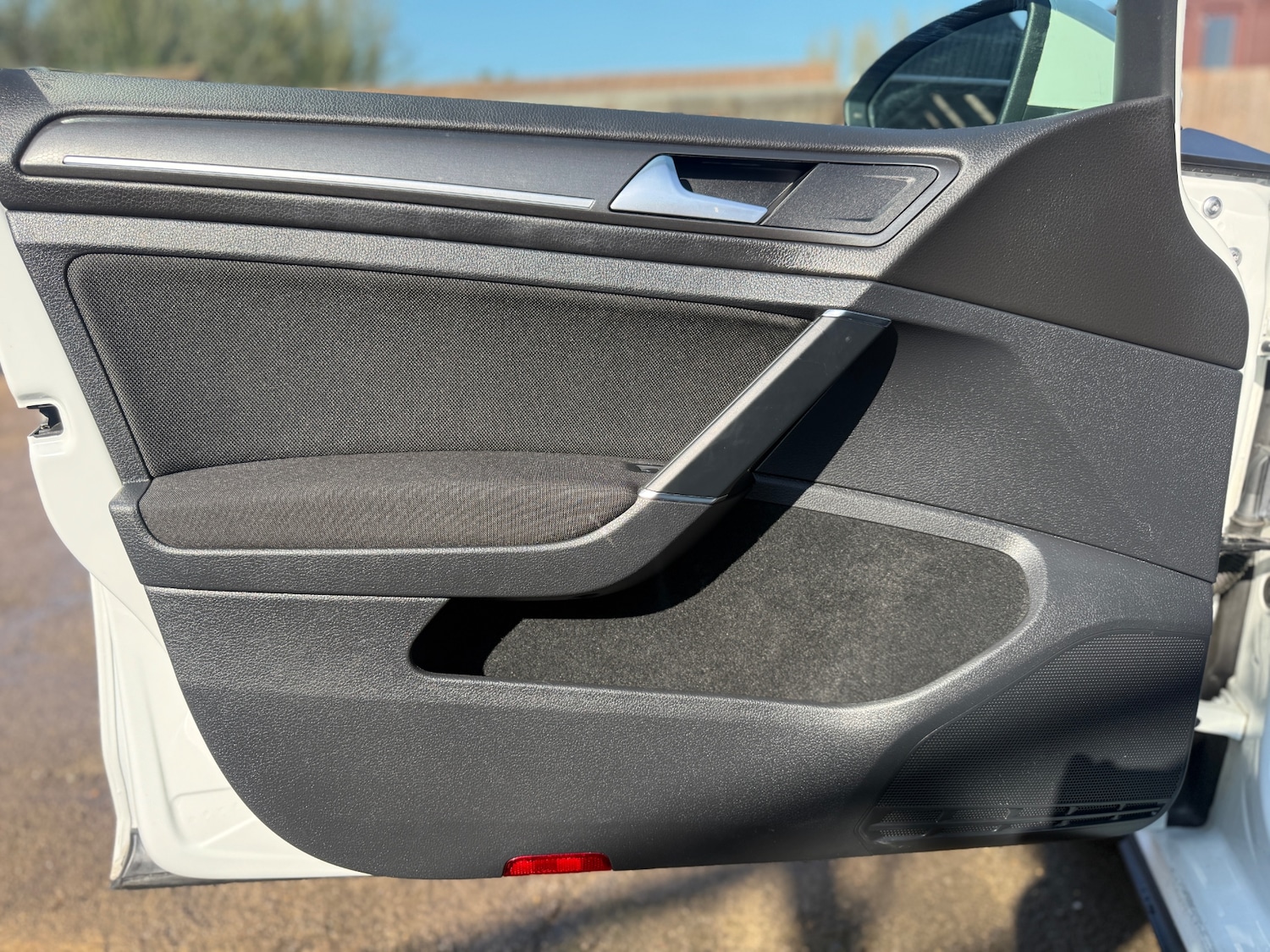 Used Volkswagen Golf 2017 for sale - 77953875: Photo 32