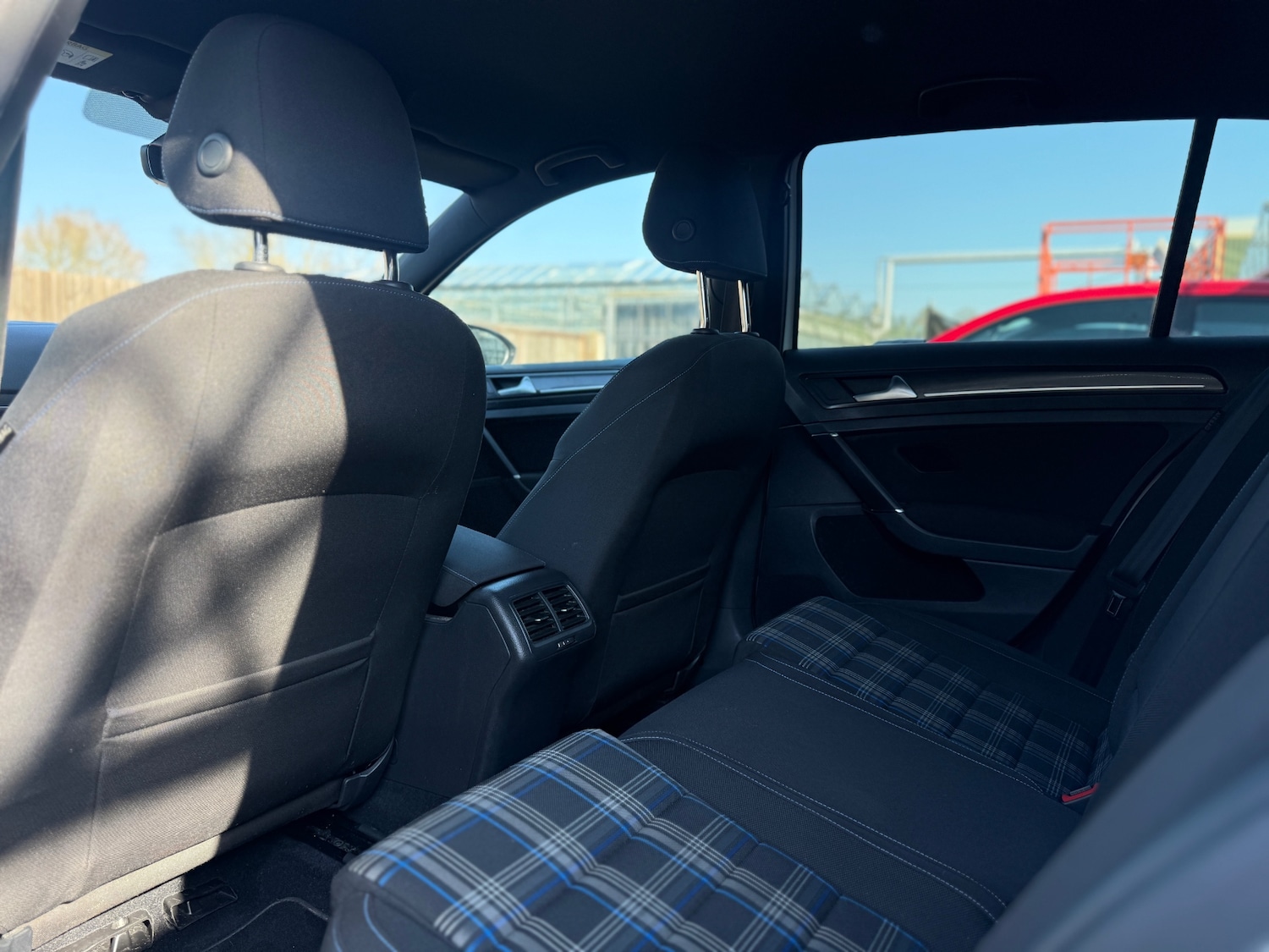 Used Volkswagen Golf 2017 for sale - 77953875: Photo 35