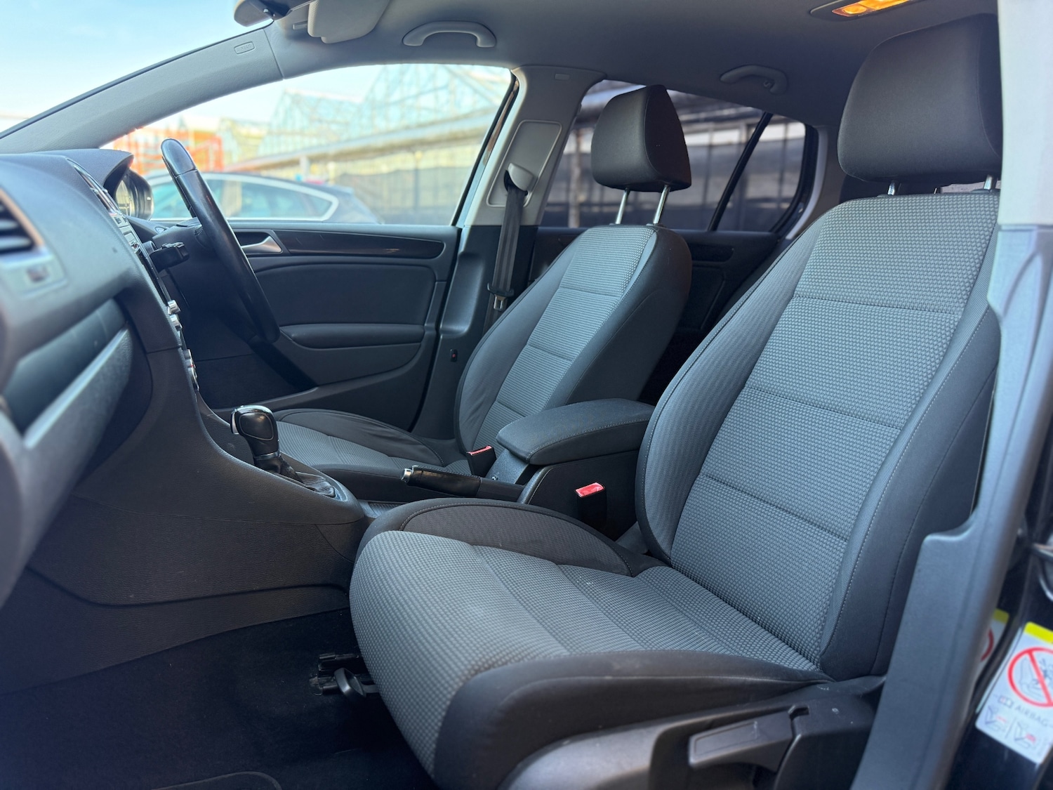 Used Volkswagen Golf 2012 for sale - 77721150: Photo 29