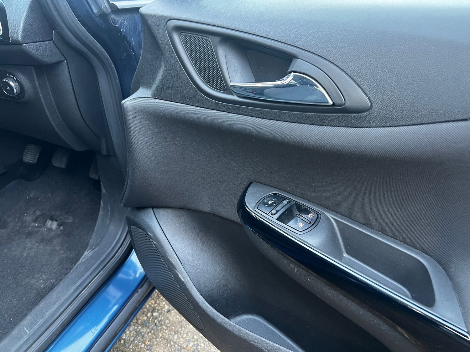 Used Vauxhall Corsa 2016 for sale - 77127401: Photo 18