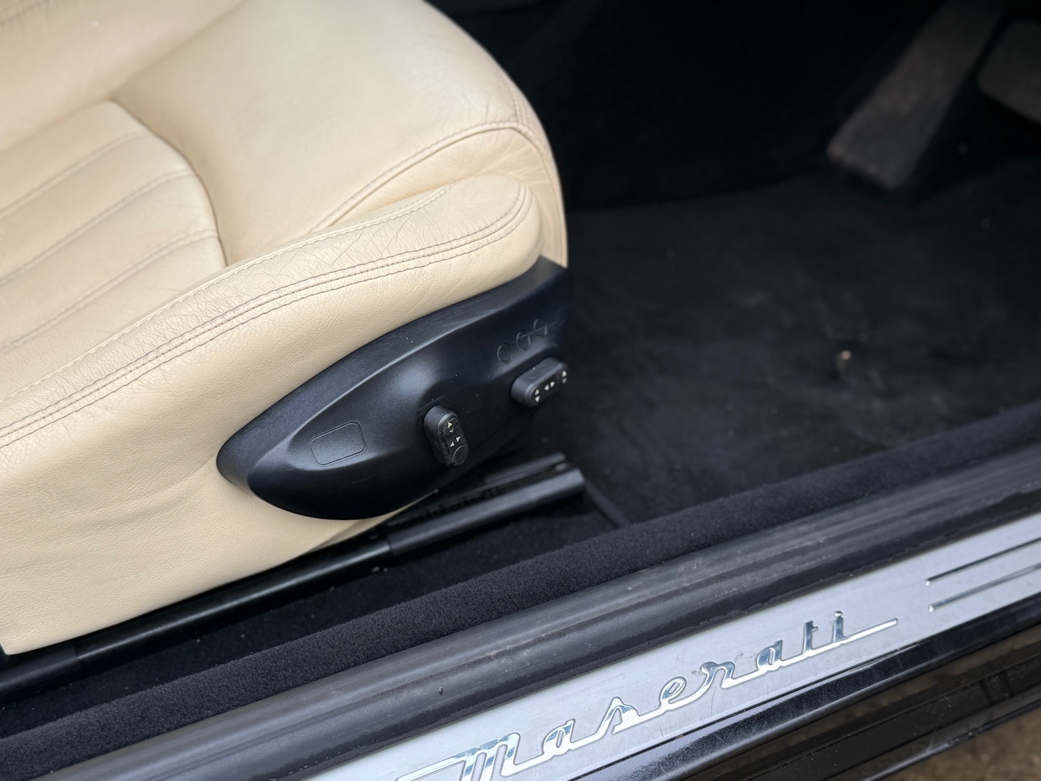 Used Maserati Granturismo 2008 for sale - 77539936: Photo 22