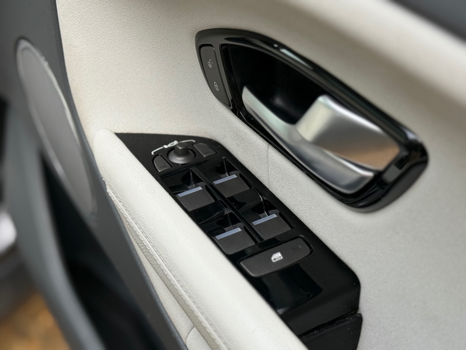 Used Land Rover Range Rover Evoque 2017 for sale - 76413268: Photo 10