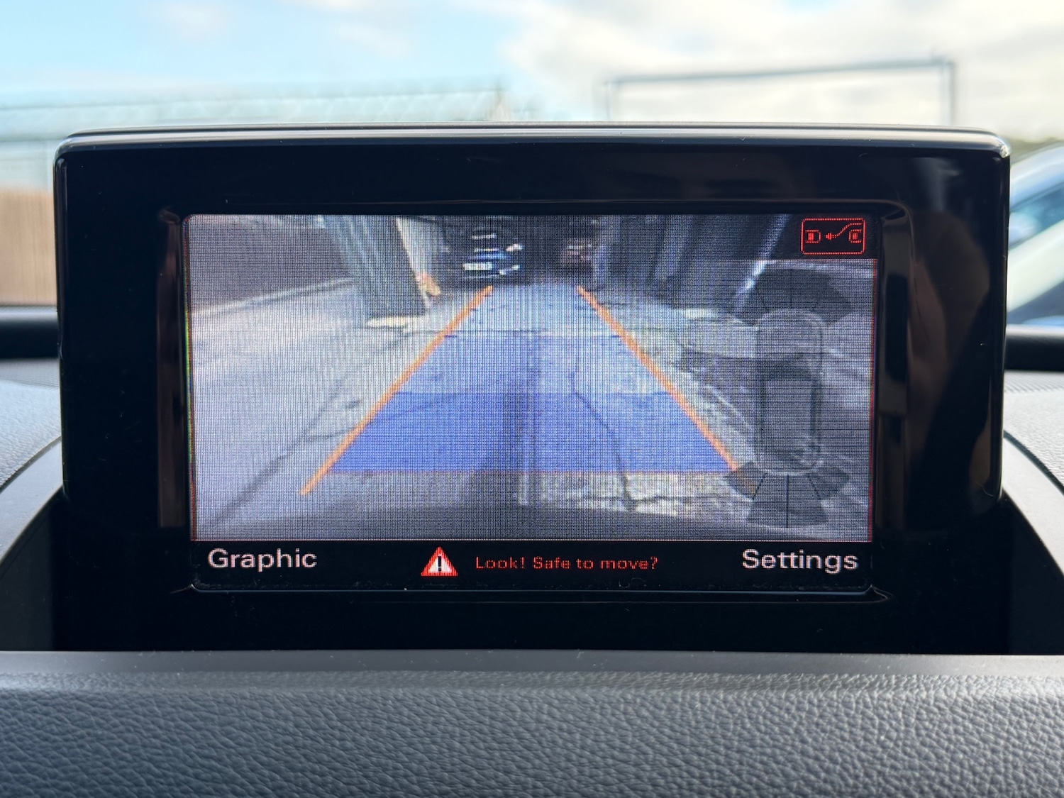 Used Audi Q3 2018 for sale - 76611682: Photo 17