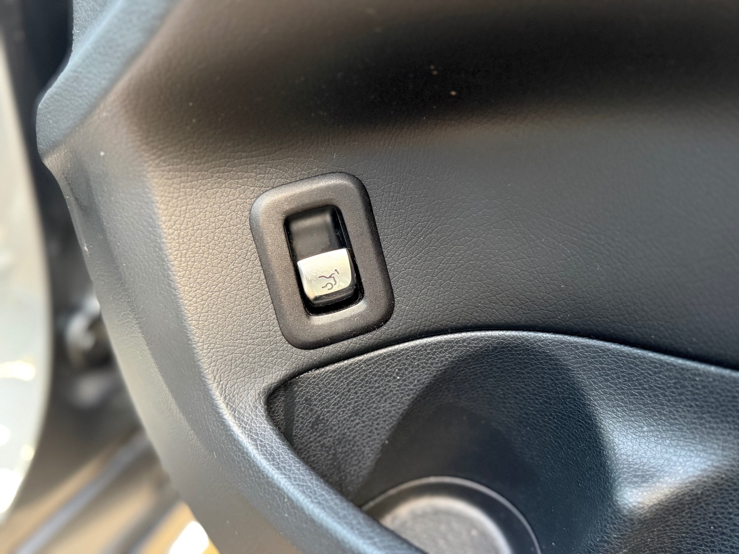 Used Mercedes-Benz C Class 2019 for sale - 76941144: Photo 14