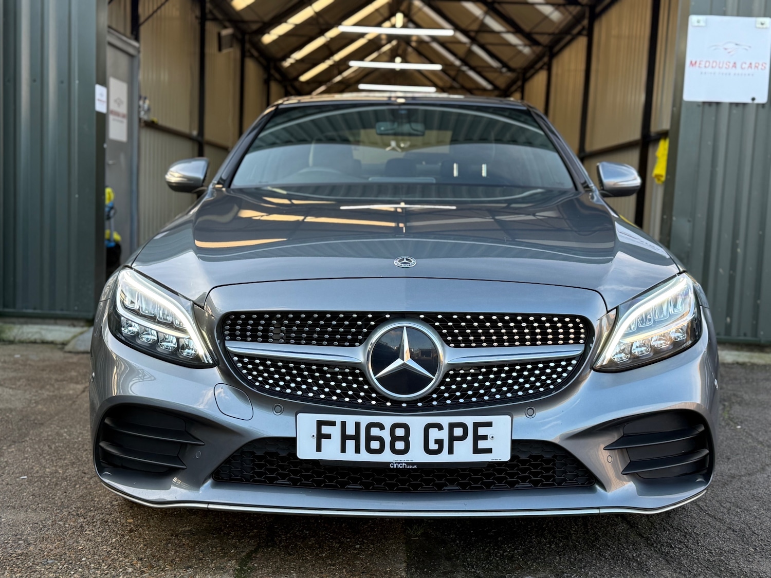 Used Mercedes-Benz C Class 2019 for sale - 76941144: Photo 2