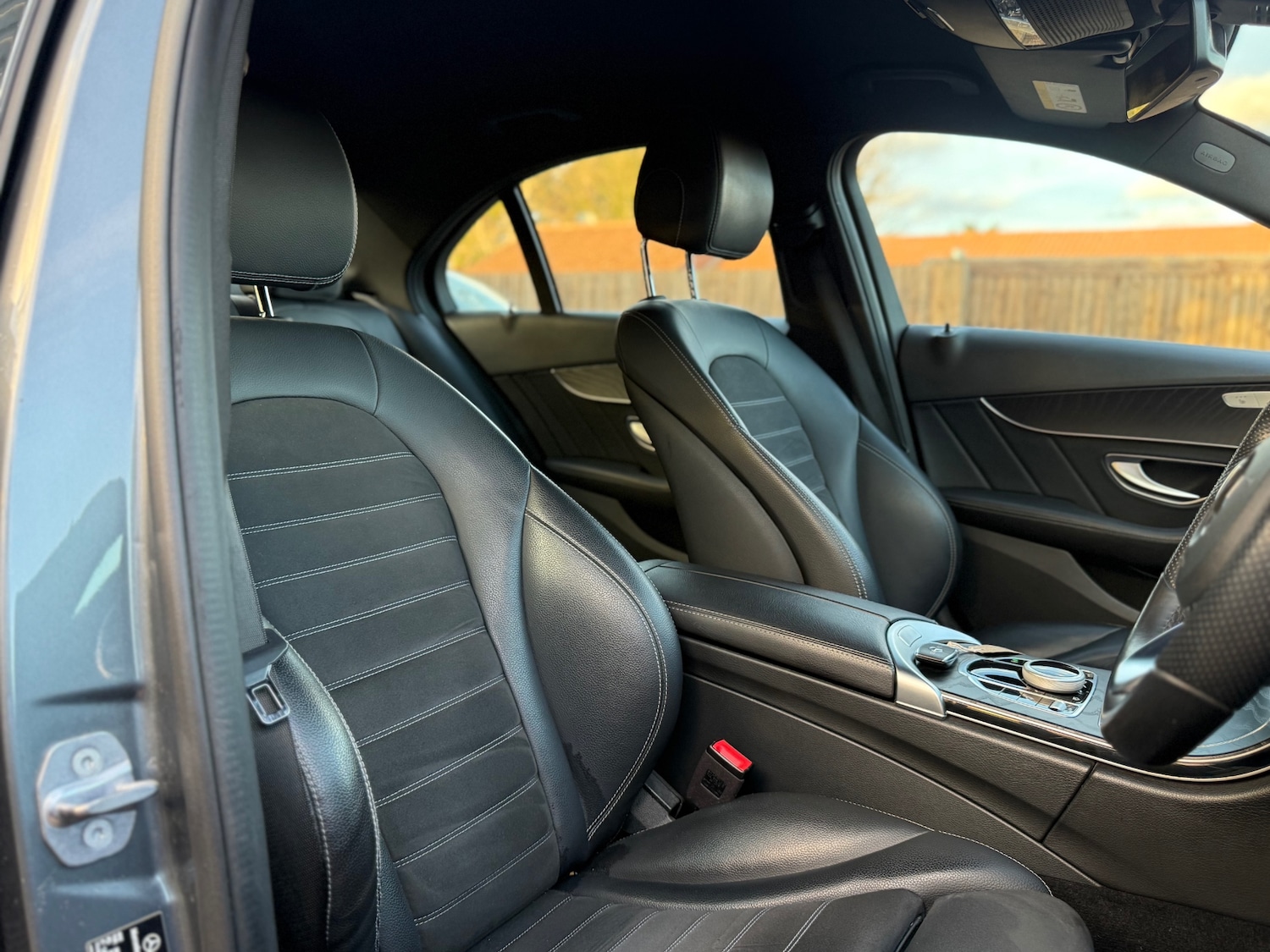 Used Mercedes-Benz C Class 2019 for sale - 76941144: Photo 30