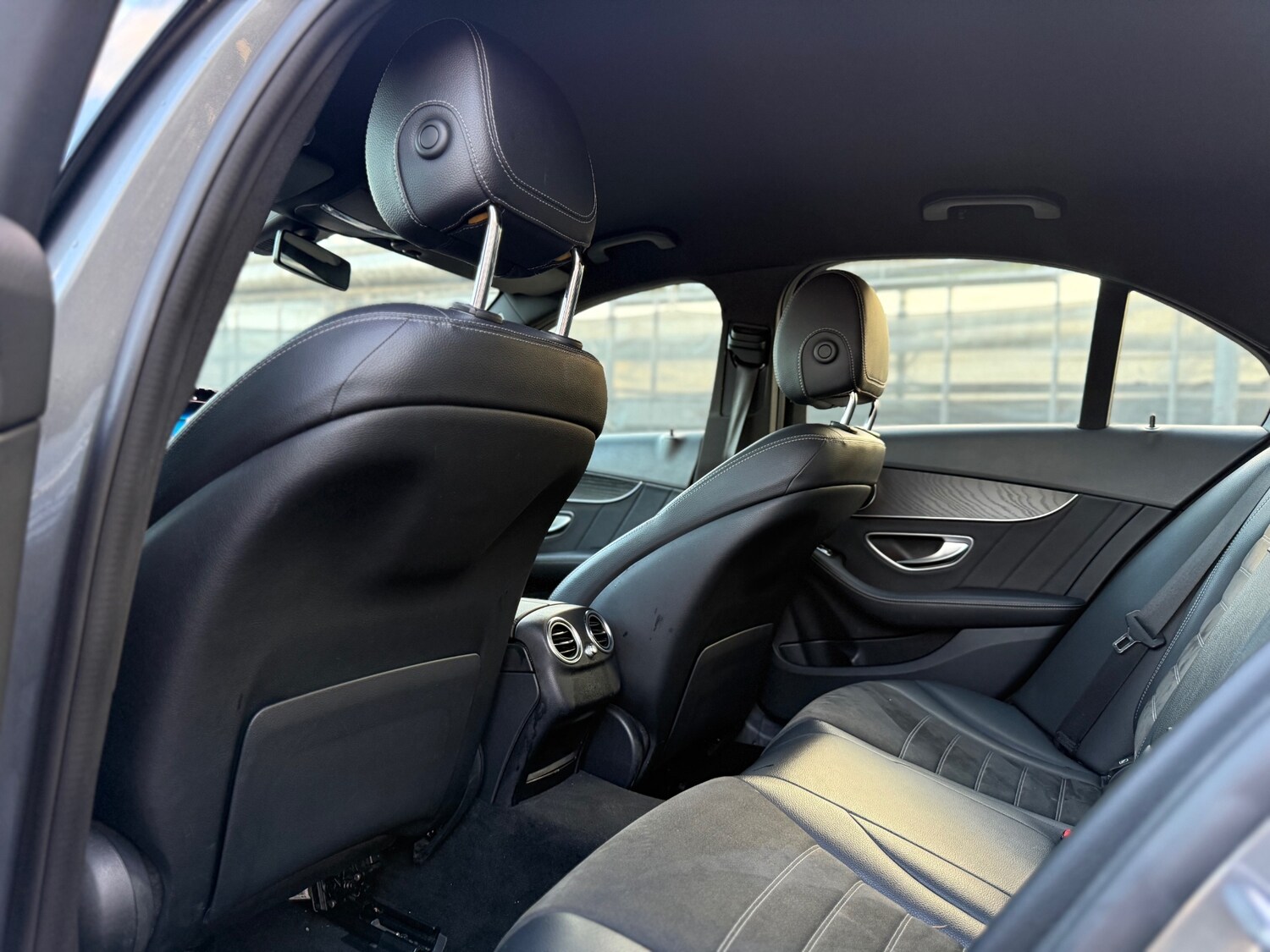 Used Mercedes-Benz C Class 2019 for sale - 76941144: Photo 36