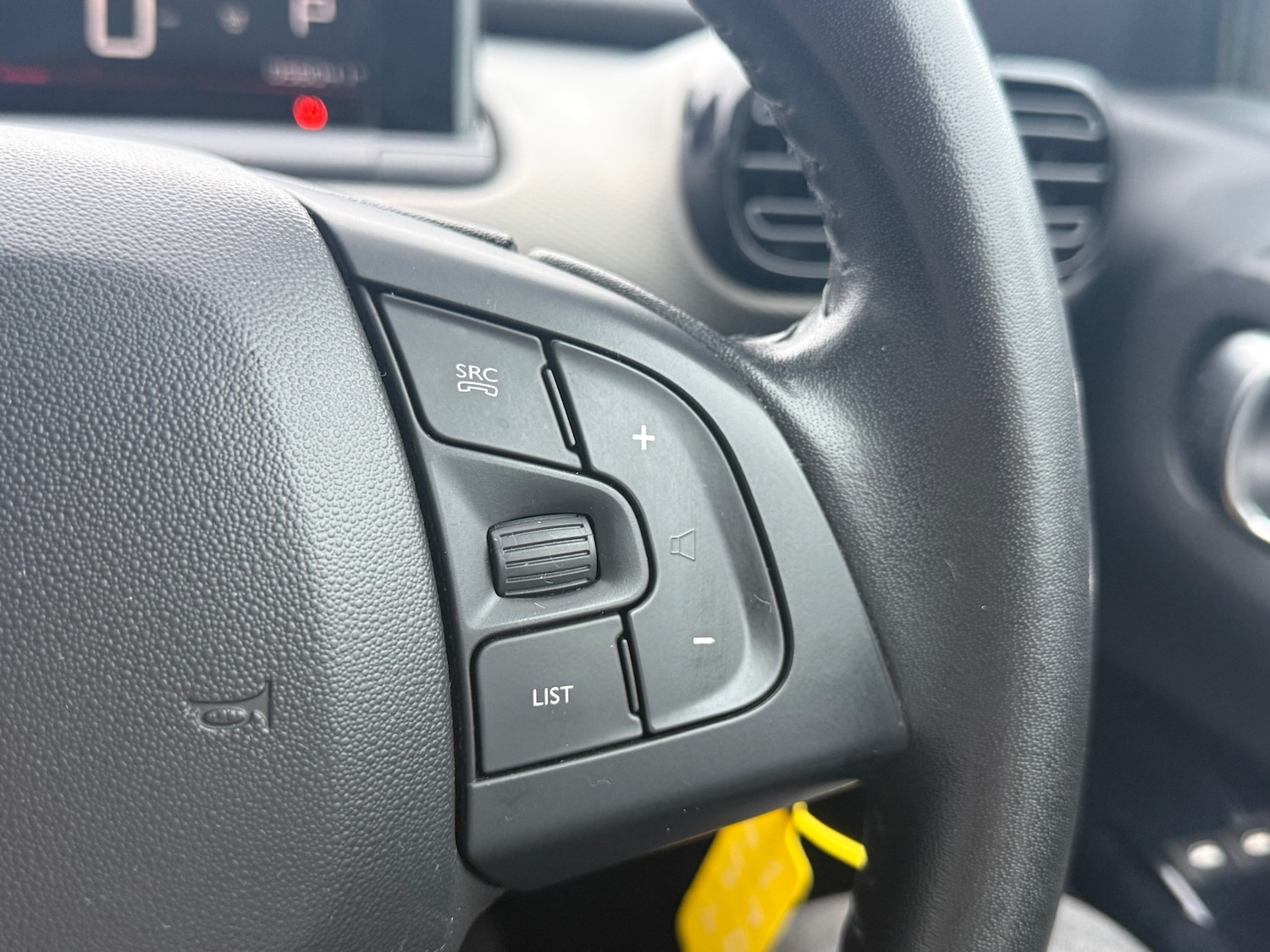 Used Citroen C4 Cactus 2018 for sale - 77423836: Photo 15