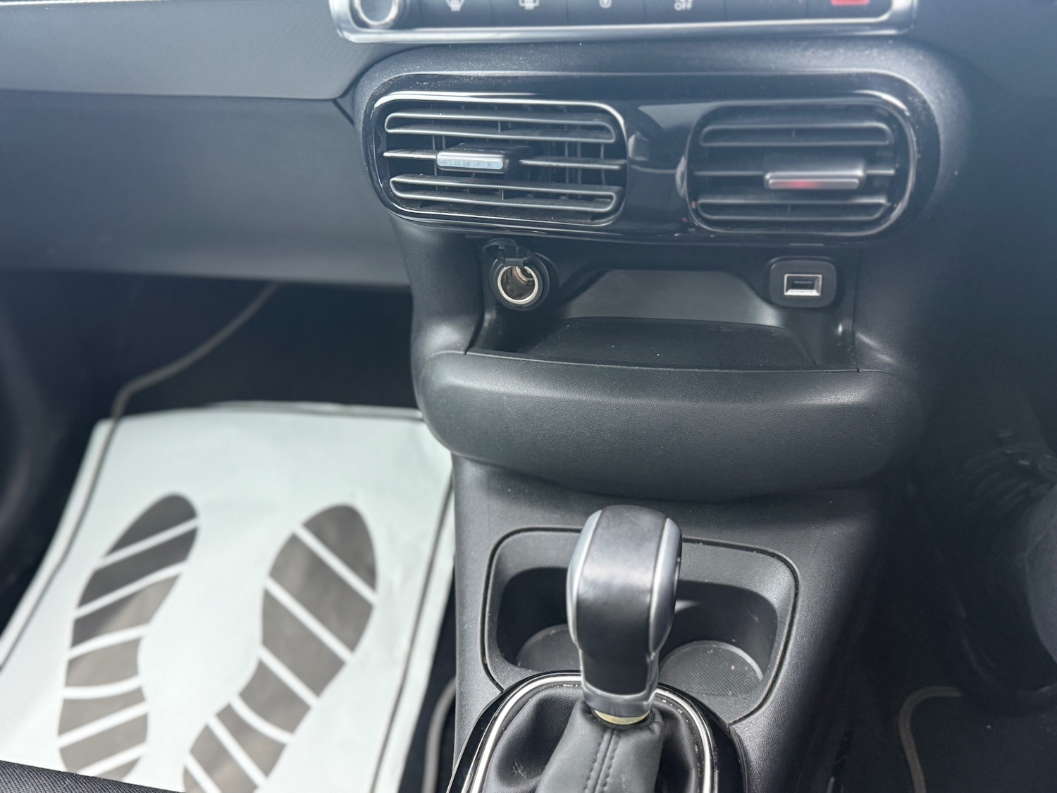 Used Citroen C4 Cactus 2018 for sale - 77423836: Photo 19