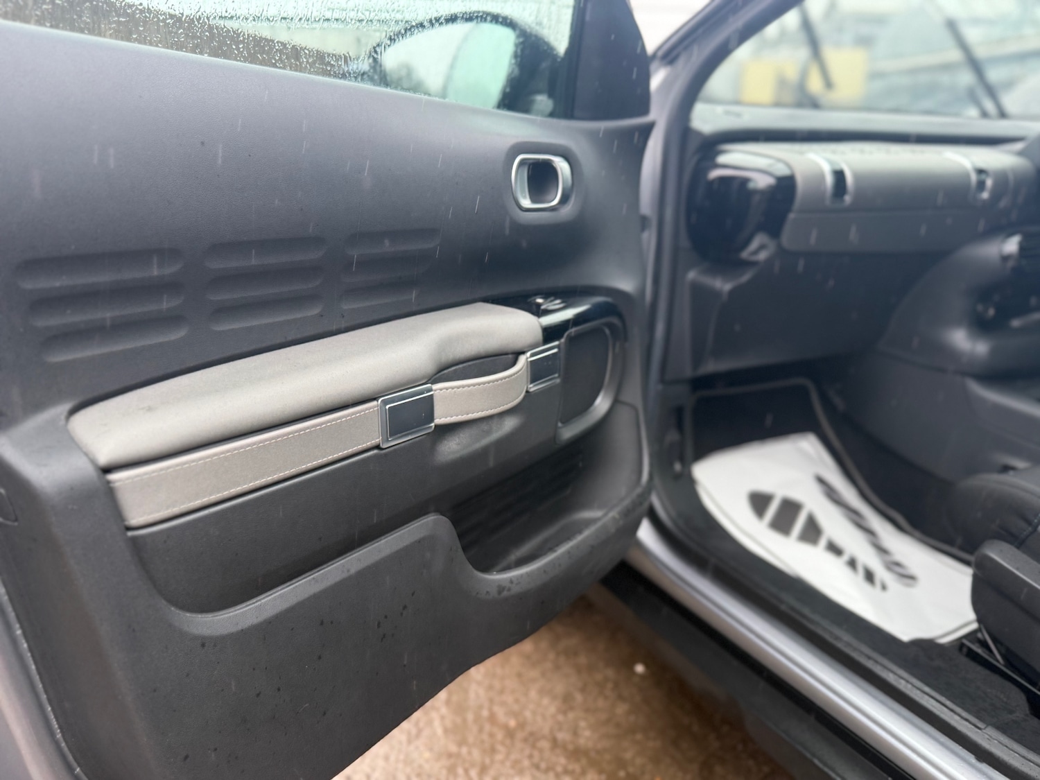 Used Citroen C4 Cactus 2018 for sale - 77423836: Photo 22