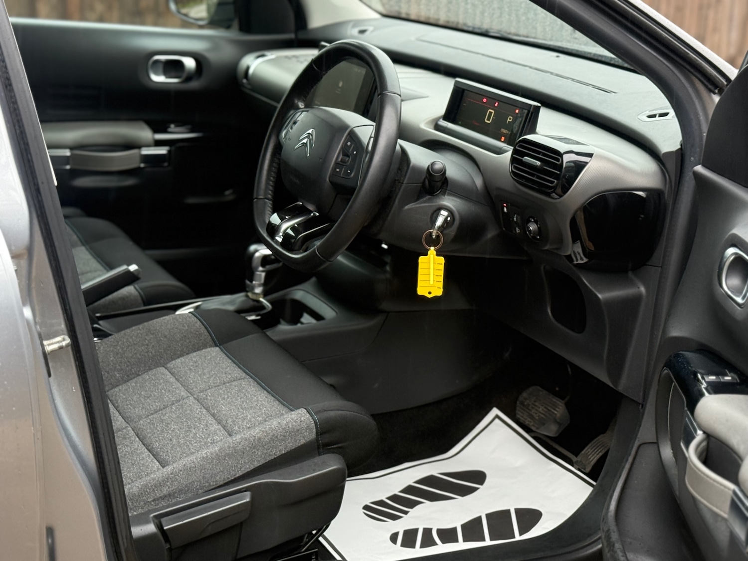 Used Citroen C4 Cactus 2018 for sale - 77423836: Photo 8