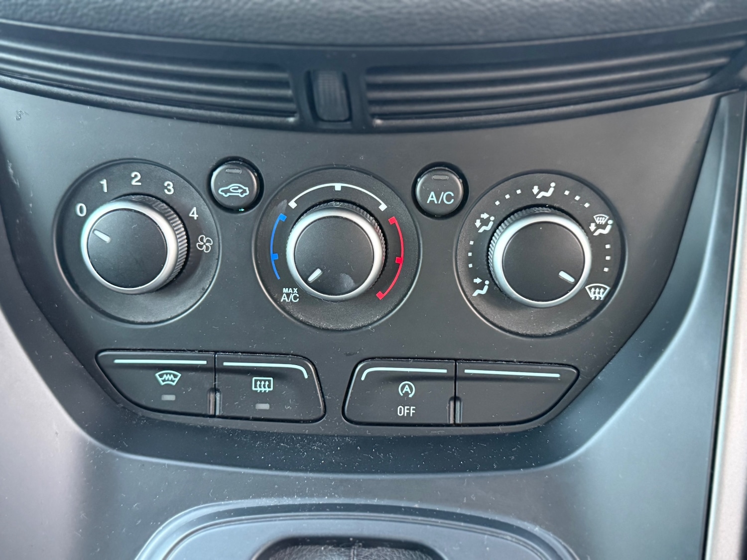 Used Ford Kuga 2016 for sale - 76445120: Photo 12