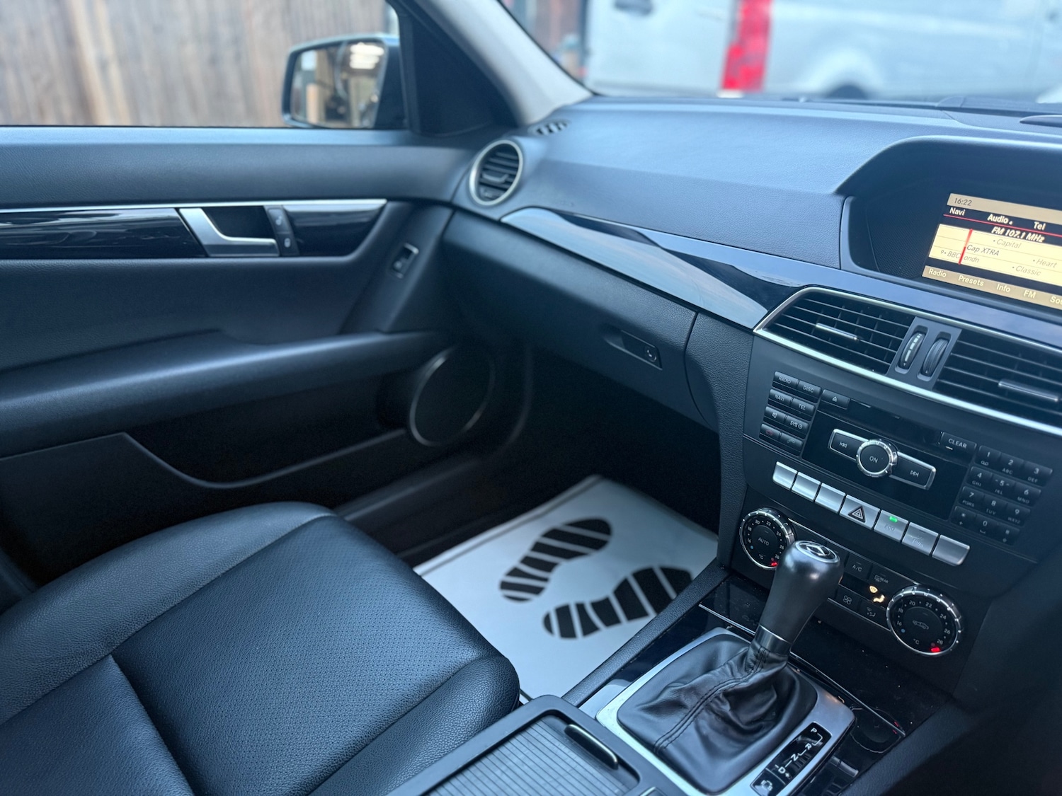 Used Mercedes-Benz C Class 2012 for sale - 77354937: Photo 28