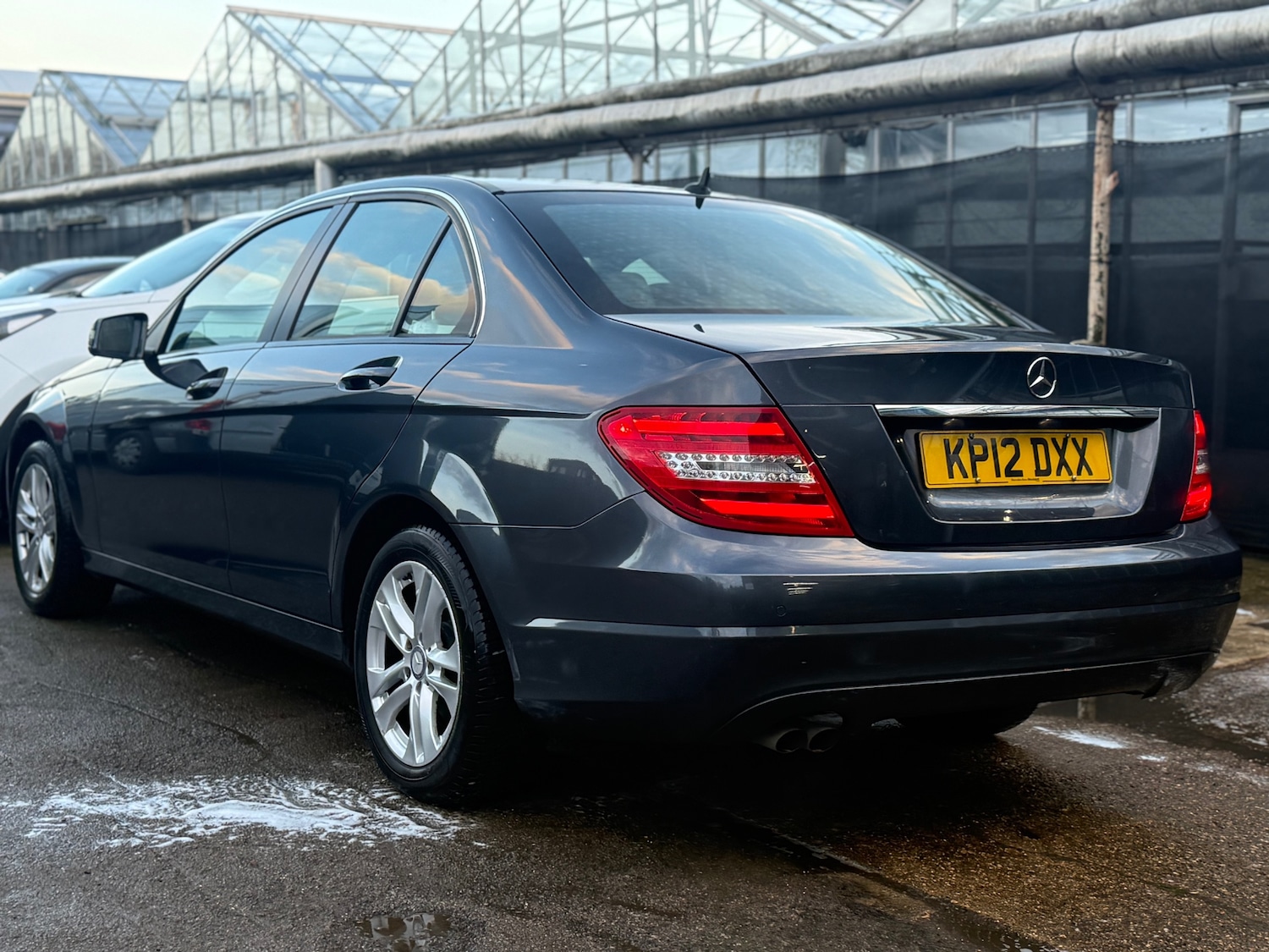 Used Mercedes-Benz C Class 2012 for sale - 77354937: Photo 4