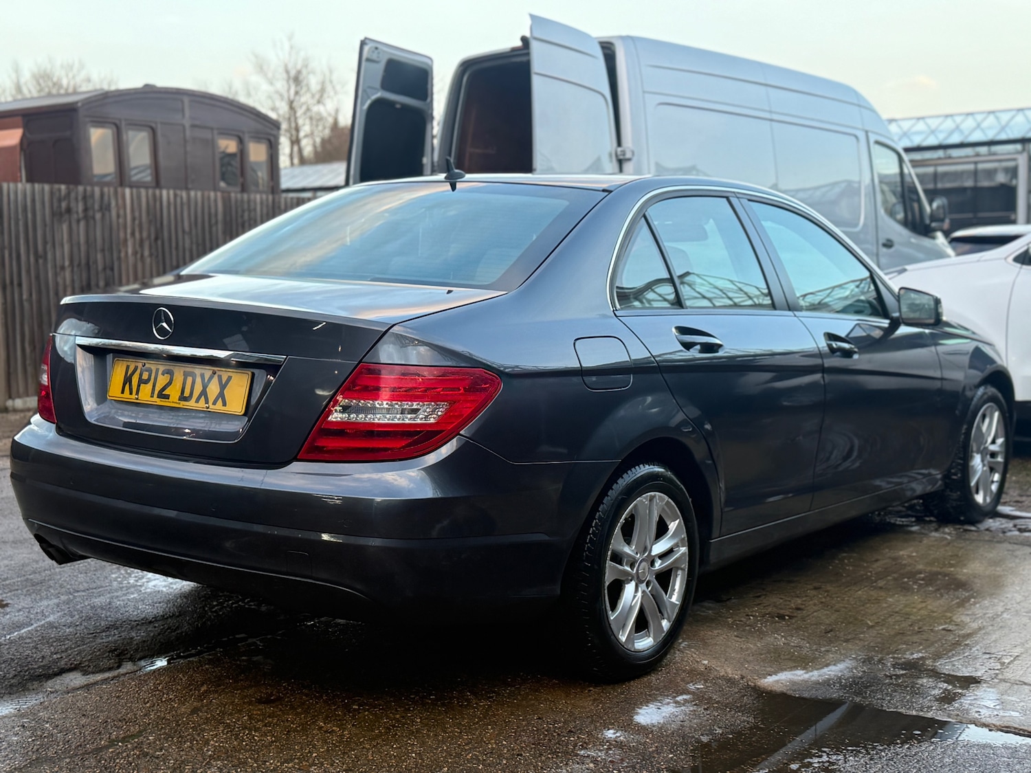 Used Mercedes-Benz C Class 2012 for sale - 77354937: Photo 6