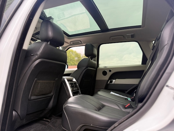 Used Land Rover Range Rover Sport 2016 for sale - 76097653: Photo 19
